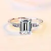Anillo de Moissanita de 2 Quilates Estilo Europeo y Americano con Corte Radiante, Anillo de Plata 925 Simple y Lujoso para Mujer, Venta al por Mayor Transfronteriza