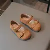 Sapatos Mary Jane Femininos Estampa de Leopardo Retrô Estilo Novo Primavera e Outono Solado Macio Birkenstock Flats Sapatos Pequenos de Couro com Fivela de Camurça Infantil