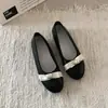 Outono 2026 Estilo Doce Exquisitos Sapatilhas Slip-on Baixas Elegantes Sapatilhas Mary Jane com Salto Embutido Sapatos Confortáveis para o Dia a Dia
