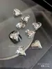 Joyería de Pedrería K9 de Alta Calidad con Parte Trasera Puntiaguda para Uñas, Pedrería Transparente Blanca tipo Caramelo de Roca Deslumbrante, Pedrería Irregular Apilada en Ángulo Recto Largo, Bolas de Pedrería para Uñas al por Mayor