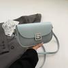 Bolsa Cuadrada Pequeña para Salida de Primavera 2026 Bolso de Moda de Gama Alta para Mujer Bolso Silla Simple Estilo Coreano Nicho Fresco Bolso de Hombro