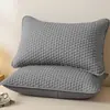 Funda de almohada acolchada, 100% algodón, antiaceite, antisaliva y resistente a la suciedad, nuevo estilo 2026, 100% algodón puro, se vende en pares, con una capa a prueba de sudor y aislante