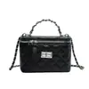 Yue Zi 2026 Outono Inicial Nova Bolsa Estilosa Estilo Pequena Francesa Estilo Coreano Bordado Acolchoado de Diamante Fio Versátil Chic Bolsa Caixa com Corrente