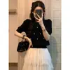 Top de Malha Preto com Pedrarias e Strass Estilo Chanel para Mulheres, Manga Curta Gola Redonda, Camiseta Estilosa e Versátil
