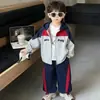 Roupas Infantis Meninos Primavera e Outono Conjunto de Moletom Estilo Coreano Crianças Esportes Zíper Blusão Conjunto de Duas Peças Crianças Pequenas e Médias Comércio Exterior Atacado
