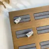 Aretes de Aleación de Diamante con Miles de Diseños, Aretes Versátiles, Lujo Ligero, Sensación de Alta Gama, Aretes Coloridos para Mujer, con Forma de Mariposa y Corazón