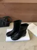 ¡Vintage y de nicho! Botas Martin de ante con tacón grueso, punta dividida tipo pezuña de cerdo, para mujer, estilo coreano otoño/invierno 2026, botas de jinete adelgazantes