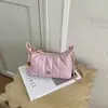 Bolso de cadena acolchado de rombos para mujer 2026 nuevo de moda verano alta gama lujo ligero nicho un hombro bandolera bolso de trabajo