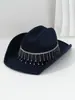 Sombrero vaquero western de fieltro blanco con pesada decoración de pedrería y borlas, adecuado para actuaciones, fiestas, sesiones de fotos y reuniones