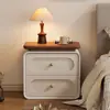 Mesa de cabeceira usada para quarto de casa 2026 creme luxo leve alta qualidade madeira maciça pequeno armário de armazenamento de cabeceira para sala de estar