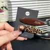 Grampo de Cabelo Clássico Francês Retrô de Luxo com Estampa de Leopardo para Mulheres, Estiloso e Versátil, Presilha Lateral para Franja e Cabelos Soltos