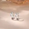 Pendientes de Aro Lisos Estilo Francés 2025 Nuevos de Moda Nicho Lujo Ligero Pendientes de Gama Alta Be02767