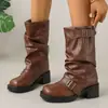Botas Vaqueras Western Retro de Suela Gruesa para Mujer Botas Arrugadas Apiladas Hebilla de Cuero Botas de Media Pantorrilla Botas de Caballero para Pantalón Estilo Nuevo 2026