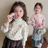 Estilo Coreano Blusa Térmica Infantil Menina Estampa Floral Integral Peça Única Base Fleece Outono/Inverno 2026 Nova Blusa Grossa para Menina