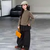 Conjunto de Otoño para Niñas 2026 Nuevo Estilo Niños Medianos y Grandes Moda Chic Chaleco de Algodón Cubrepañal Pantalones de Pierna Ancha Conjunto de Tres Piezas