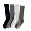 Nuevos calcetines altos de punto doble de color liso con patrón de diamante estilo coreano para otoño e invierno, calcetines largos versátiles que estilizan, calcetines altos apilados estilo coreano