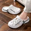 Pantuflas de exterior para niños con suelas gruesas, antideslizantes, de tacto suave, hechas de EVA, populares para salir a jugar básquetbol