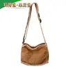 Bolso cruzado de un solo hombro de color liso estilo Ins, bolso de lona de borde crudo desgastado de moda, estilo retro perezoso, estilo bosque, bolso para estudiante