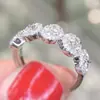 Anillo Huajie Simple de Cinco Círculos con Circonita, Anillo Redondo de Circonita Estilo Coreano para Mujer, Suministro Mayorista de Joyería Pequeña de Yiwu