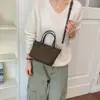 Bolsa de Mão Retrô Simples de Luxo Leve Japão Coreia Bolsa Saco Feminina Outono Estilosa Versátil para o Dia a Dia Bolsa de Ombro Único Transversal