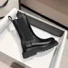 Botas de Nieve Forradas de Piel para Mujer 2026 Invierno Nuevas Versátiles Adelgazantes Cálidas Estilo Británico Media Pantorrilla para Mujer