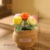 Planta de rosa artificial tejida en maceta, producto terminado hecho a mano a crochet, flor artificial para decoración de escritorio en casa, venta al por mayor de regalos, flor de hilo