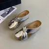 Versión de Cuero Suave~Zuecos Cerrados de Suela Gruesa que Aumentan la Altura Estilo Birkenstock para Mujer, Para Uso Exterior en Verano, Nuevo Modelo 2026, Sandalias sin Cierre