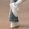 Tênis brancos de sola grossa estilo doce para mulheres, tênis casuais de nicho para estudantes, em estoque, envio direto da fábrica