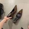 Zapatos de Salón de Punta Fina para Mujer, Nuevos Zapatos de Cuña Estilo Primavera 2026 para Combinar con Faldas, Zapatos de Mujer con Tira Trasera, Sandalias de Punta Cerrada, Tacones Altos