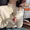 Camisa de Capa Interior de Cuello Medio para Mujer, Diseño de Manga Larga Otoño e Invierno, Top de Punto de Nicho, Suéter Blanco de Encaje