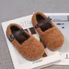 2026 Nuevos Zapatos de Felpa de Algodón con Estampado de Leopardo para Niñas Invierno Zapatos Mary Jane de Lana de Cordero Birkenstocks Calzado Cálido para Exteriores