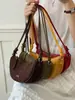 Bolsa transversal moderna e simples para o dia a dia de mulheres, nova bolsa de ombro casual e única estilo Ins 2026, bolsa de bolinho de alta estética e tendência