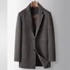 Abrigo para Hombre 2026 Otoño/Invierno de Longitud Media con Cuello de Solapa y Forro de Plumas Desmontable Chaqueta Cálida de Lana Juvenil para Negocios
