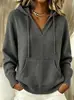 Sudadera con capucha de punto con cordón estilo europeo y americano 2026, suéter de otoño e invierno con bolsillo canguro, manga larga, color liso, ropa casual de moda para mujer