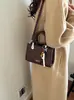 Bolso de Mano Cuadrado Pequeño Más Vendido Transfronterizo para Mujer 2026 Nuevo Retro Versátil Bolso Cruzado Moda de Nicho Súper Popular Bolso para el Trabajo