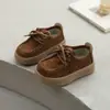 Zapatos de piel Maillard para niños, nuevo estilo primavera 2026, modernos y versátiles, elegantes zapatos de piel de estilo universitario con punta redonda para niños y niñas