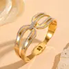 Versátil Transfronterizo Acero Inoxidable Electrochapado al Vacío Joyería Flor Pequeña Patrón de Ojo Varios Brazaletes para Mujer Brazaletes de Diamante