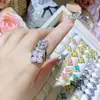Aretes Doble Flor Camelia Ópera Italiana Bucciarati Rombo de Encaje Glaseado Trébol de Cuatro Hojas Anillo Abierto