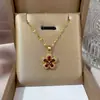 [Acero de Titanio] Collar Elegante Flor de Cinco Pétalos Personalidad Moda Collar de Flor Roja Cadena para Clavícula Todo-partido para Mujer Colgante