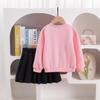 Traje rosa de primavera y otoño para niñas de Amazon Europa y Estados Unidos, patrón floral para niños, manga larga, falda plisada negra, conjunto de dos piezas