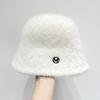 Novo chapéu de bacia de pelúcia quente de pele de coelho padrão M da Coreia do Sul chapéu de pescador de cúpula de cor sólida versátil casual de inverno para compras ins