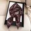 Lenço Triângulo de Algodão e Linho com Estampa de Castanha, Borda Curva, Transfronteiriço, Estilo Coreano, Lenço de Pescoço Versátil, Lenço de Cabeça Decorativo