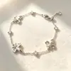 Pulseira de Concha Rosa Natural Flor de Quatro Folhas Zircônia Ajustável para Mulheres com Design Vazado, Joia Elegante e Exquisita de Luxo Leve