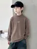 Camada Base de Fleece com Gola Alta Meia para Meninos Outono Inverno 2026 Novo Estilo Camiseta de Manga Longa Infantil Roupa Íntima para Crianças de Tamanho Médio e Grande Camiseta Tendência