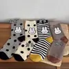 Calcetines de longitud media con estampado de conejo lindo para Otoño e Invierno, Calcetines de estudiante de dibujos animados para niñas, Calcetines deportivos japoneses absorbentes de sudor para Bádminton