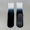 Nuevos calcetines de Pilates y yoga de color degradado para mujer, de longitud media hasta la pantorrilla, con suelas de silicona antideslizantes, alta elasticidad, adecuados para fitness, baile y deportes