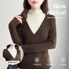 Nuevo top base de mujer de otoño e invierno, capa falsa de dos piezas, cepillado de doble cara, cálido, con bloques de color, cuello medio alto, corte ajustado, manga larga