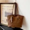 Bolsa de Mão/Ombro Retro Fosca de Design Exclusivo para Mulheres 2026 Outono Nova Moda Versátil Bolsa Tote de Ombro Único