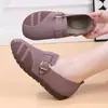 Zapatos de tela estilo Pekín antiguo para mujer, nuevo modelo primavera y otoño 2026, slip-on transpirables de punto volador, zapatos casuales cómodos para madres de mediana edad y mayores
