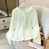 Camiseta de otoño ligera de Tencel a rayas con capucha, manga larga, protección solar, top versátil, corte holgado para mujer